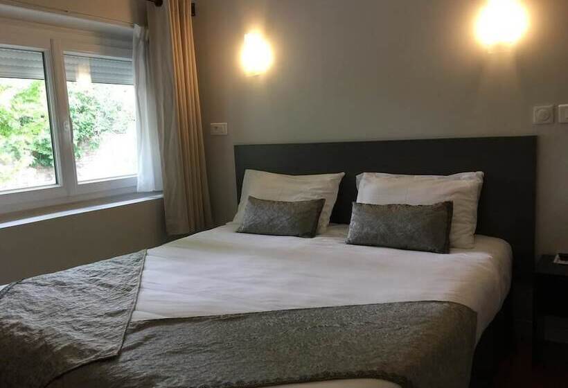 Номер Комфорт, Hôtel Vendôme