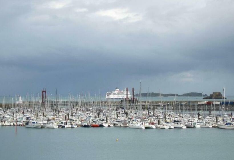 基本间, Manoir Du Cunningham