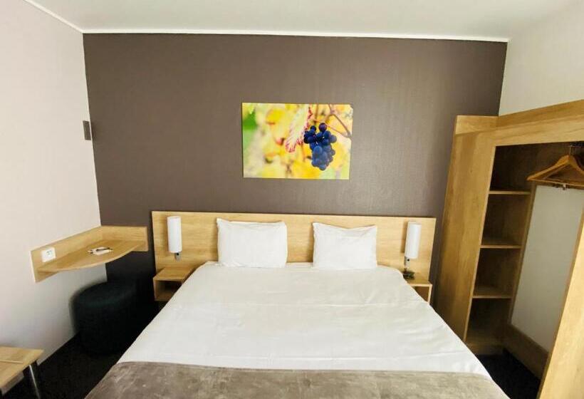 Standardzimmer, Wood Inn Bordeaux Aeroport