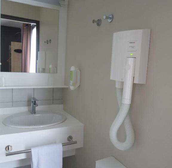 Классический Номер, Wood Inn Bordeaux Aeroport