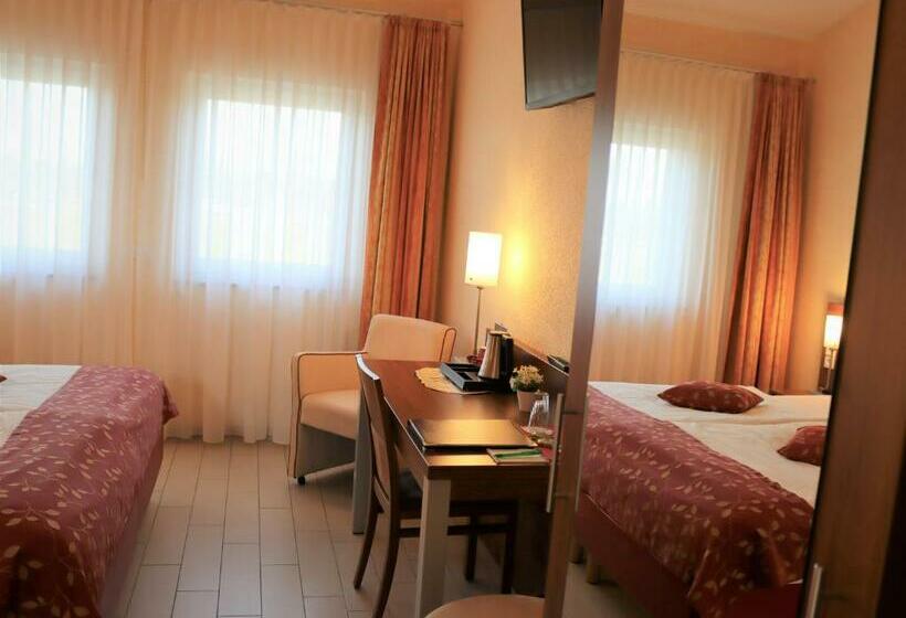 Номер Стандарт, Land Gut Hotel Am Ring