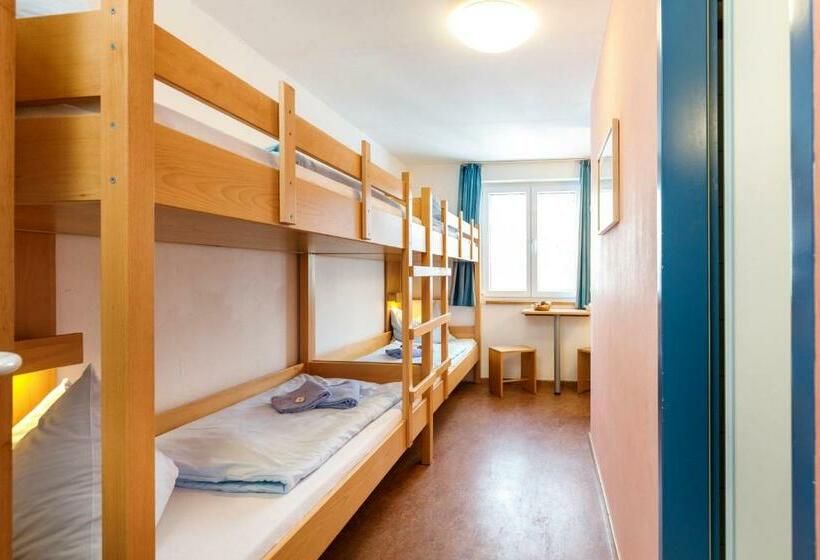 Четырехместный Номер Стандарт, Djh Jugendherberge Oberstdorf   Membership Required!