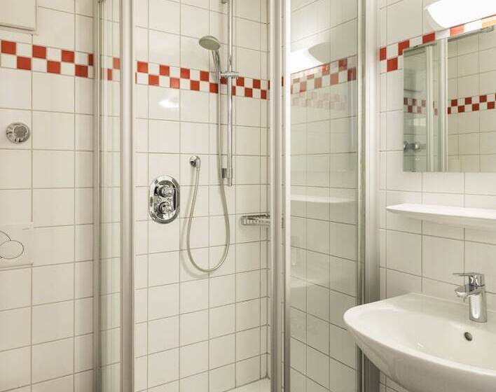 Семейный Номер, Djh Jugendherberge Oberstdorf   Membership Required!