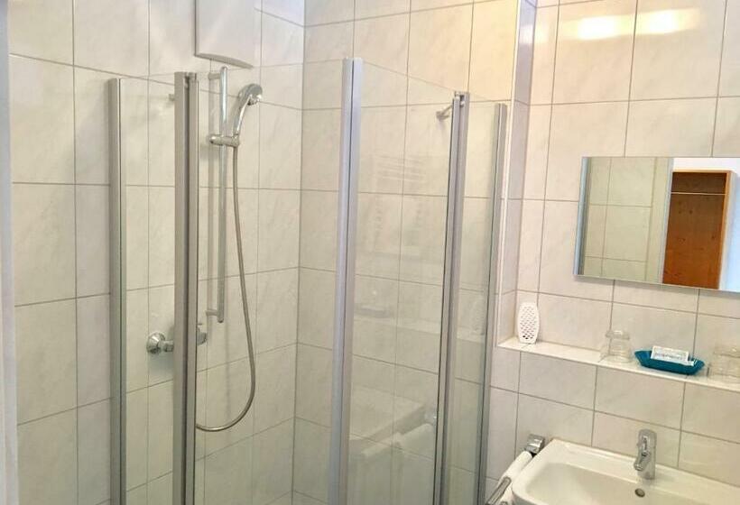 バルコニー付きスタンダードルーム, Motel Füssen Im Allgäu