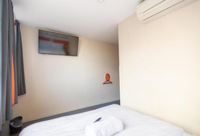 اتاق استاندارد برای معلولان, Easyhotel Croydon