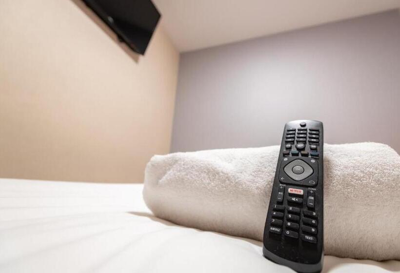 اتاق استاندارد, Easyhotel Croydon