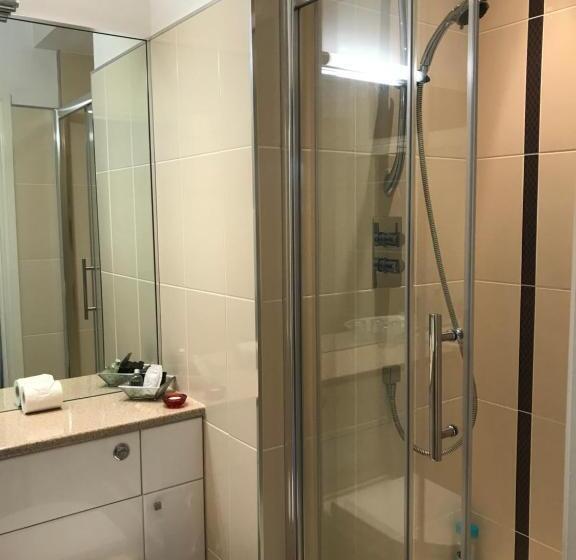 Номер Стандарт, Glenlyon Flat   Nec