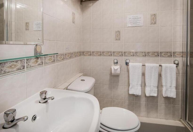 Трехместный Номер Классика, Queenshead Hotel Kelso