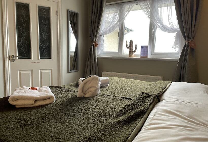 غرفة سوبيريور, Bojangles Guest House