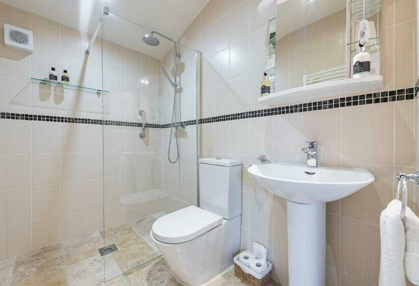 古典房间, Canaston Oaks