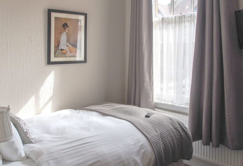 اتاق استاندارد یک نفره, Elmdon Lodge