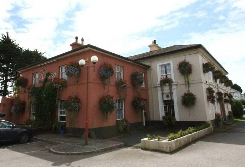 غرفة قياسية, The Railway Inn