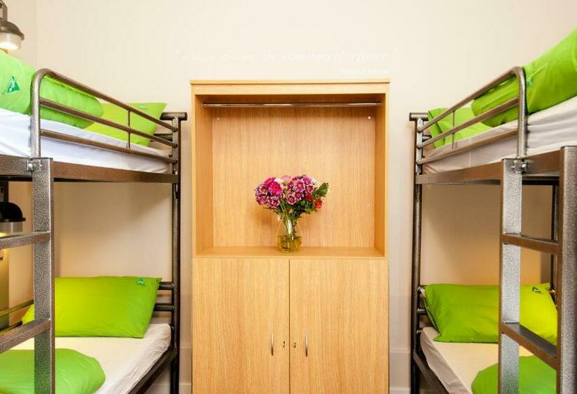 Четырехместный Номер Стандарт, Yha Stratford Upon Avon