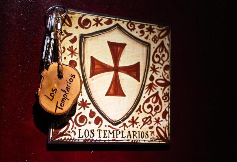 带阳台的三人标准间, Dios Esta Bien