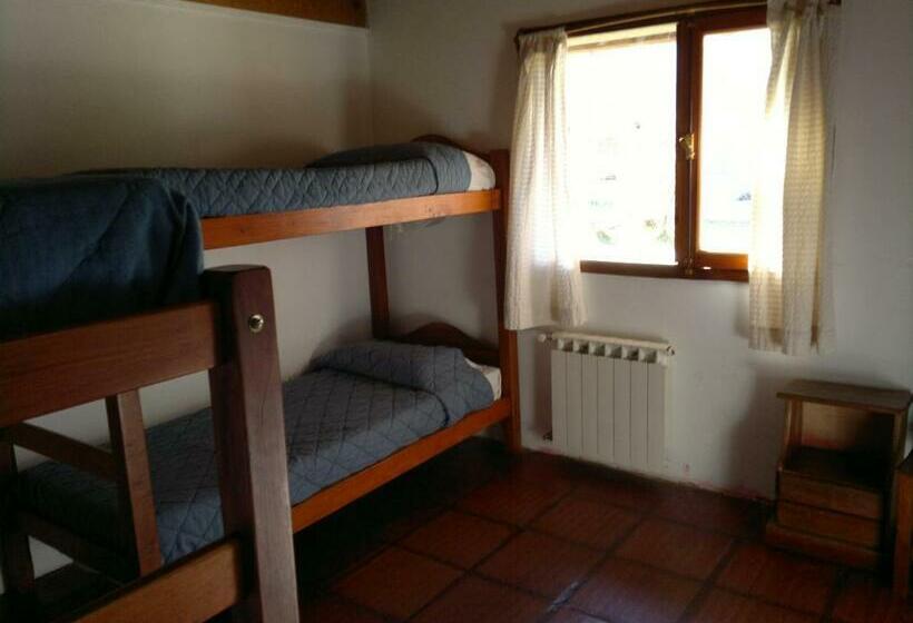 Кровать в Общей Комнате, Calafate Hostel