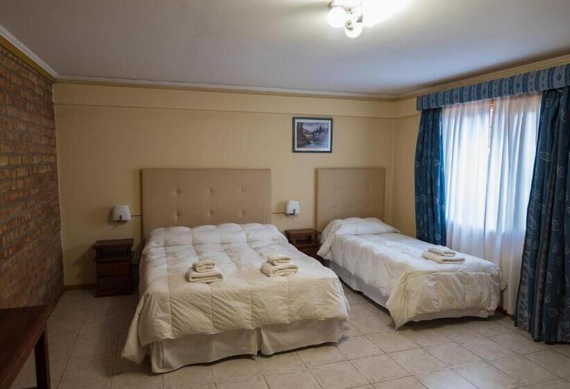 Трехместный Номер Deluxe, Calafate Hostel