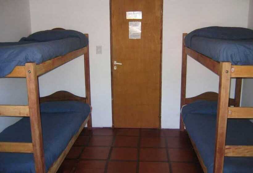 Кровать в Многоместном Номере с Общей Ванной, Calafate Hostel