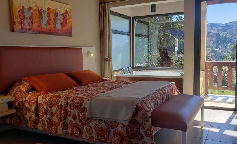 סוויטה, Aires Serranos   Suites