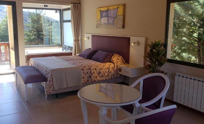 סוויטה, Aires Serranos   Suites