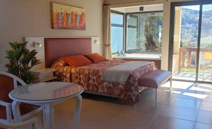 סוויטה, Aires Serranos   Suites