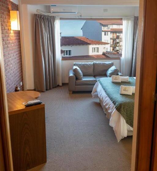 StandaardKamer, Fonte Arcada