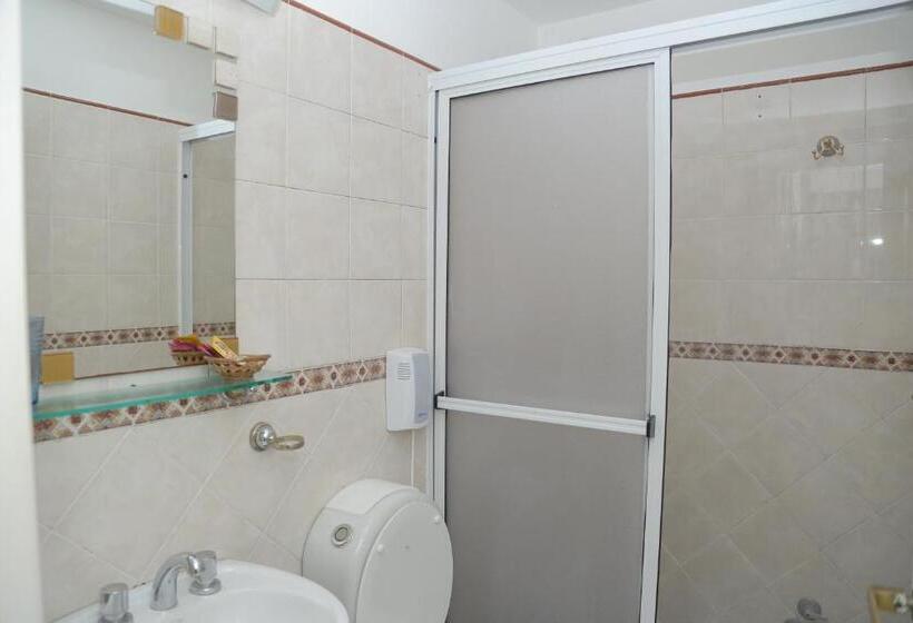 Номер Стандарт, Bernie S Bed & Breakfast , A 3 Kilometros Del Aerop Ezeiza, Van ,in Out, Free Ezeiza Airport