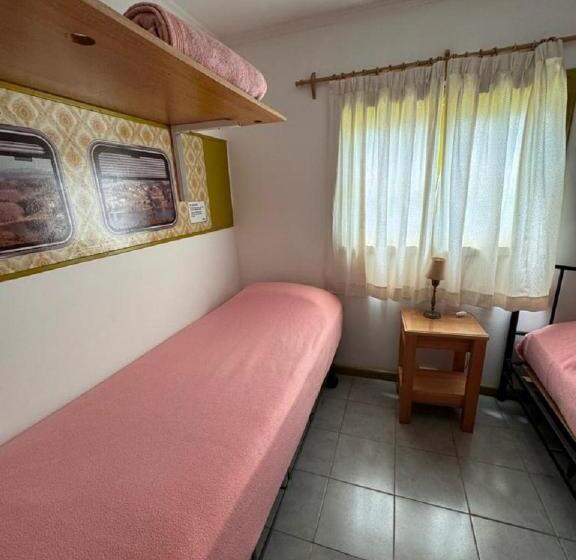 اتاق استاندارد با سرویس بهداشتی مشترک, Casa Chango Hostel