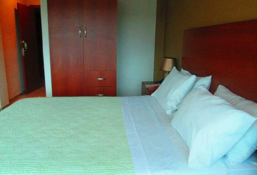Standardrum, Garzota Inn