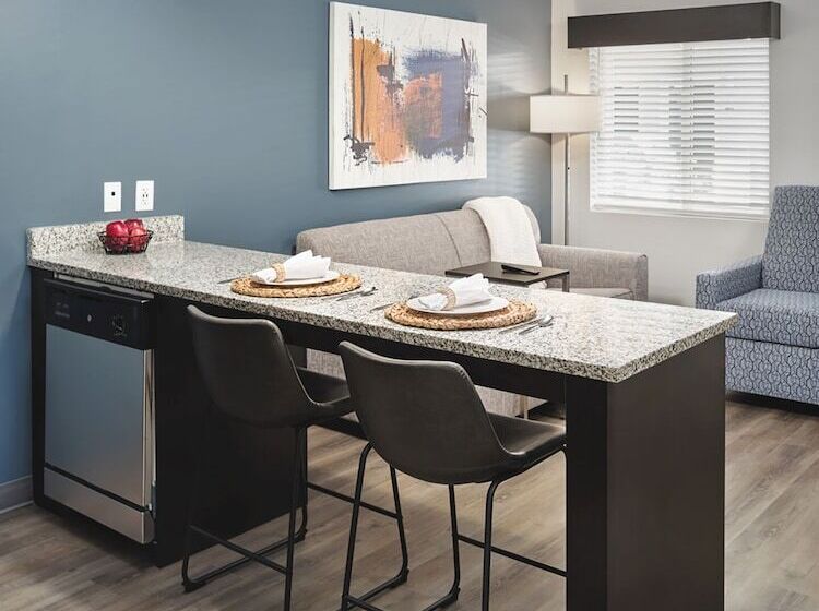 套房, Stayapt Suites College Station