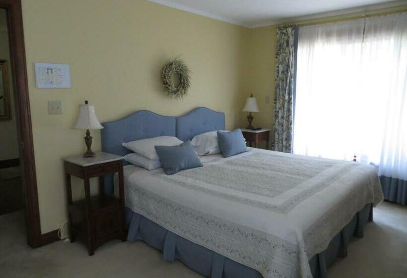 キングサイズベッドのスタンダードルーム, Cedar Gables Bed & Breakfast