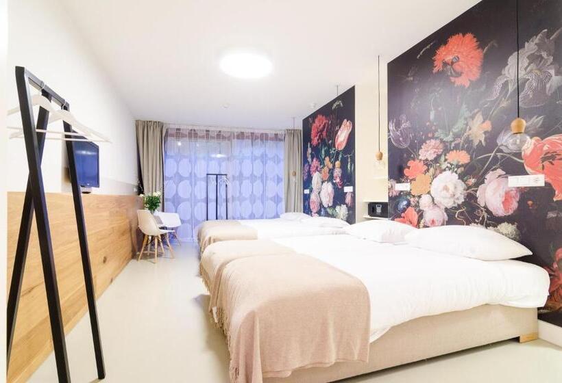 5 Bedroom Apartment, The Mansion