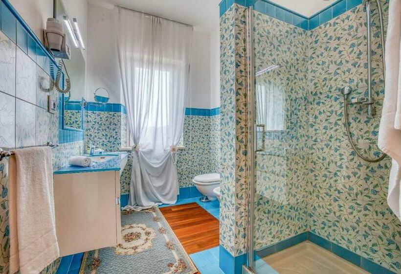 Люкс, Villa De Santis
