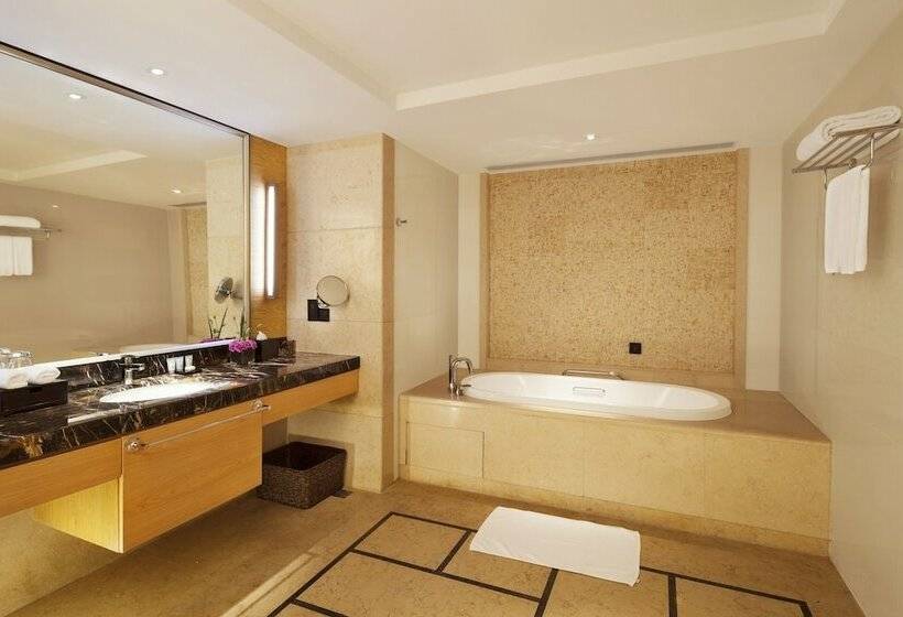سوییت اجرایی, Yiho Hotel Xiamen Huli