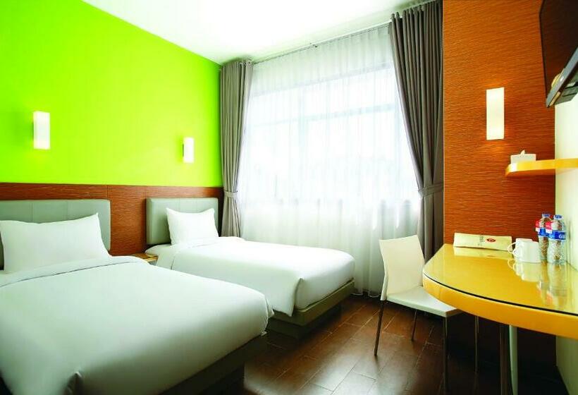 Номер Стандарт, Amaris Hotel La Codefin   Kemang