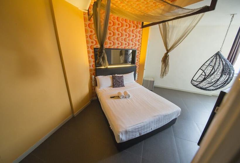 Deluxe Room, B&s Boutique