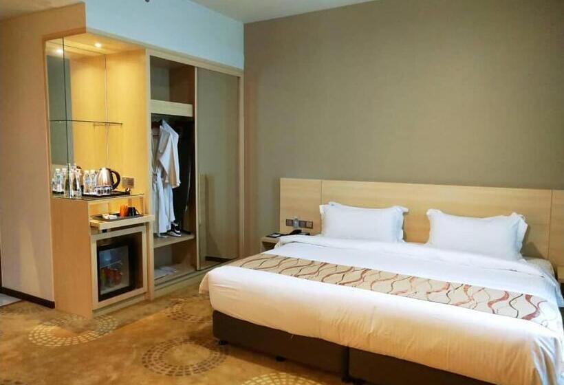 اتاق لوکس با تخت بزرگ, Purest Hotel Sungai Petani