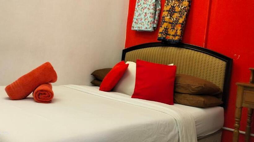 Номер Deluxe, Forest Paradise Inn Teluk Bahang Private Malay Traditional House Concept