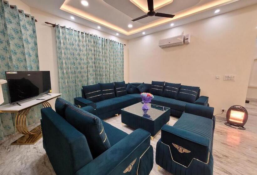 带大床的标准间, Regalia Home Sapphire Stay
