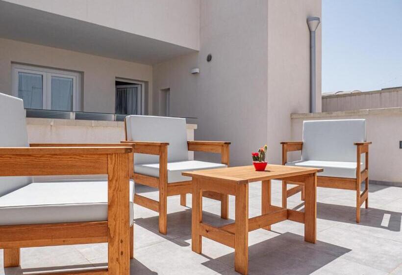 Standard Triple Room with Terrace, A Est B&b Otranto