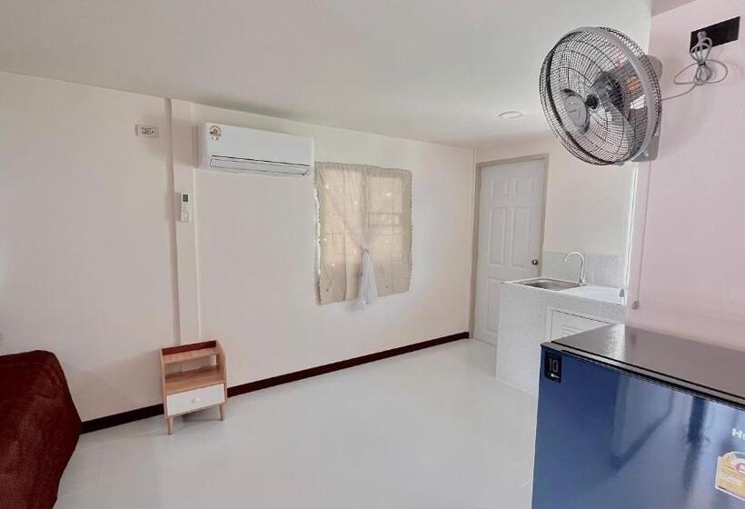Номер Стандарт, Aiem Wilai Guesthouse