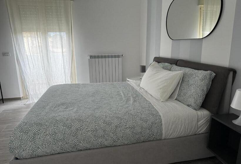 اتاق لوکس با چشم‌انداز دریا, Casa Al Mare Luxury