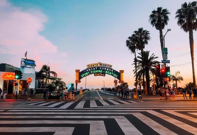 带2个卧室的公寓, Heart Of Santa Monica , Orange Pearl Condo