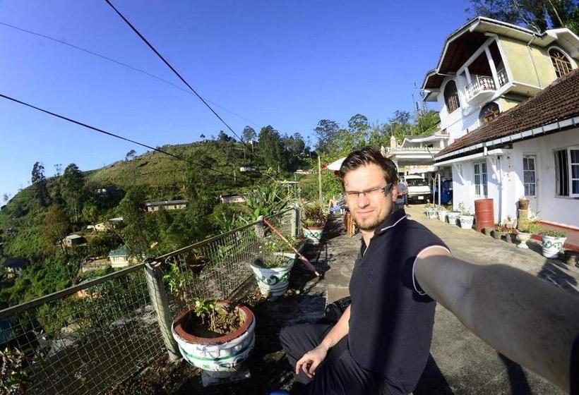 带山景的高级间, The Bawa S Guest House