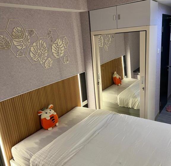 Студия Стандарт, Newly Renovated Apartement @ Collins Boulevard