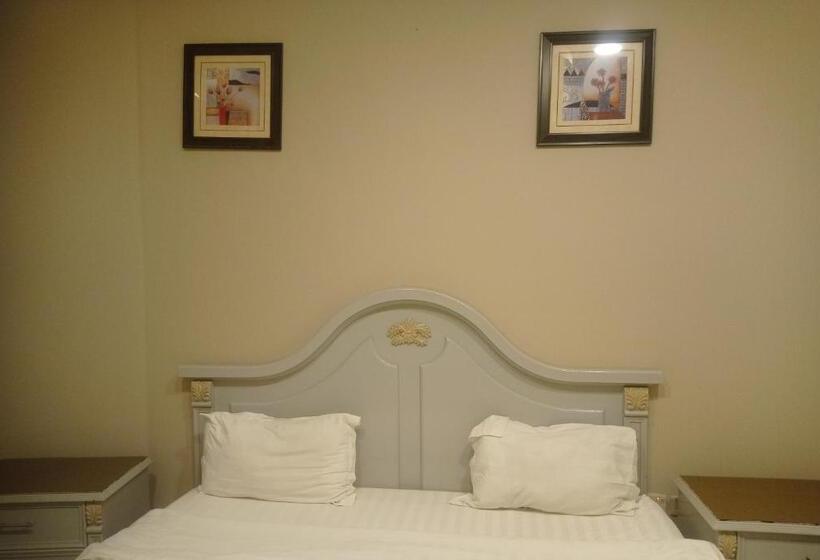 Family Suite, الفاخرية
