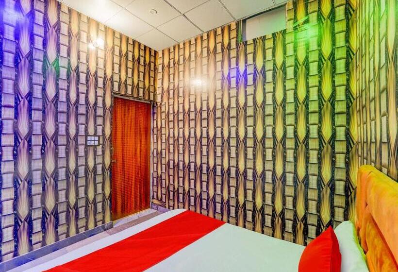 Трехместный Номер Классика, Oyo Yadav Restaurant & Family Rooms