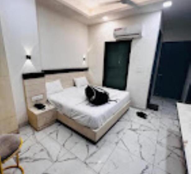 Номер Deluxe, Prago Varanasi