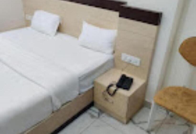 Номер Deluxe, Prago Varanasi