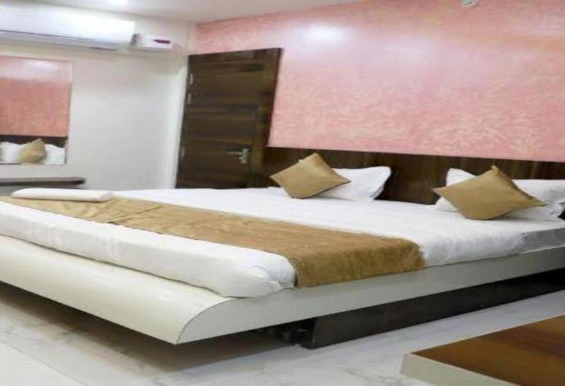Номер Deluxe, Fabhotel Prime Sm Resort