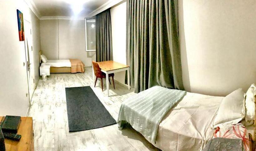 سوئیت با بالکن, Forest Villa ,6 Minute İstanbul Airport